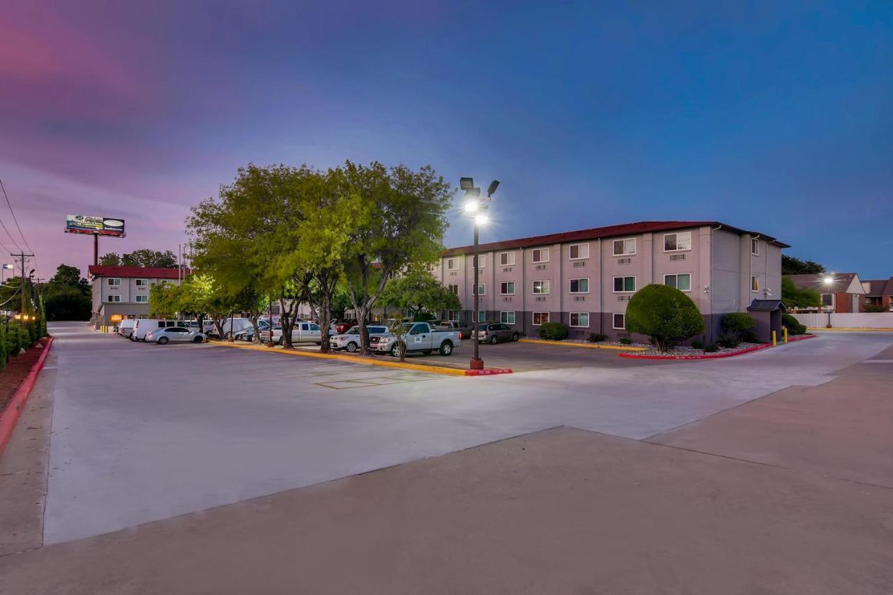 Orangewood Inn And Suites Midtown Austin Exterior foto